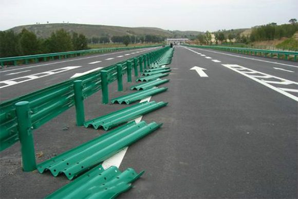邢台波形护栏的维护与管理确保道路安全的关键步骤