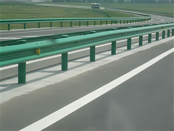 邢台高速护栏板守护安全广泛应用于多个行业
